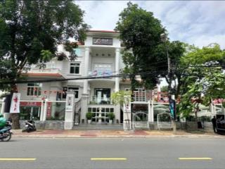 Villa mặt tiền nguyễn văn hưởng, p. thảo điền, tp. thủ đức