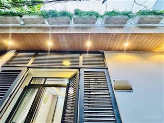 Nhà mặt tiền đường minh phụng, phường 10, quận 11. diện tích 70 m2, giá siêu mềm.