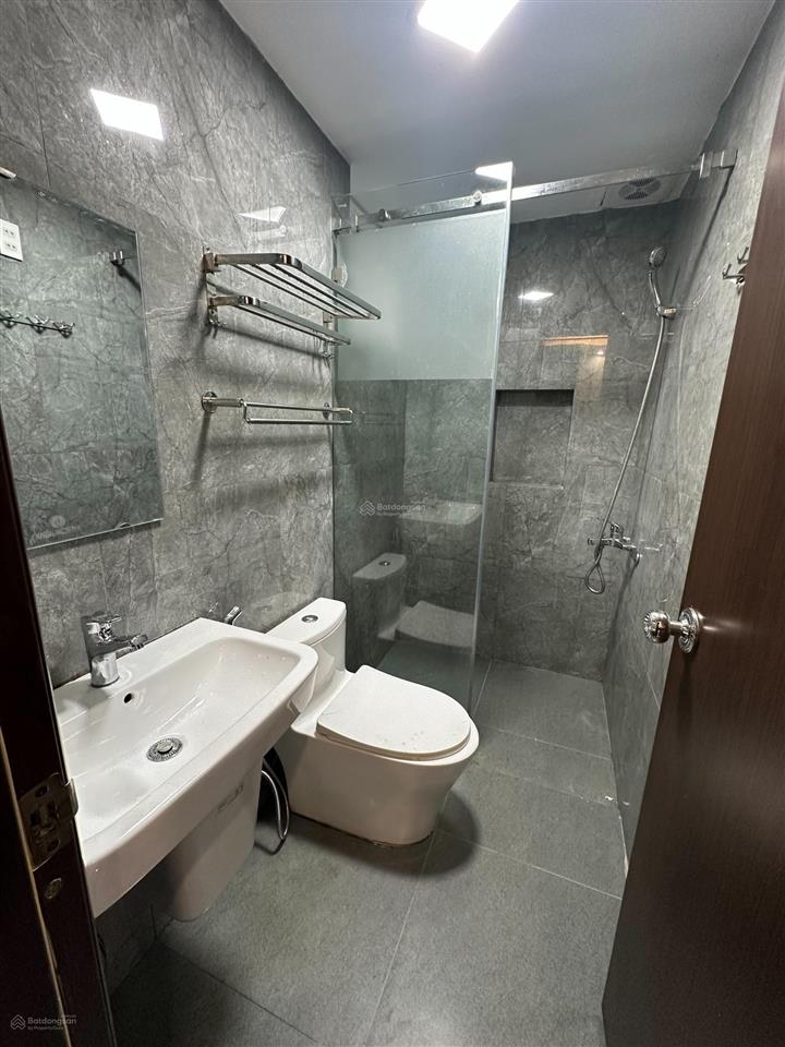 Em bán hộ 2pn  1vs 55m2 tại chung cư  7a lê đức thọ  khu mỹ đình