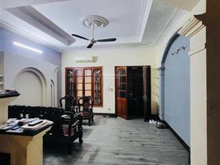 Nhà phố giáp nhất  nguyễn trãi  hàng xóm royal city  15m ra ô tô  30m2  6tỷ3