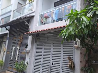 Nhà đẹp nhỉnh 3 tỷ hẻm xe hơi sát tên lửa bình tân
hẻm ô tô 6m , đường chiến lược đang mở rộng