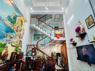 Nhà mới 4 tầng đẹp long lanh khu tên lửa giá chỉ 7,3 tỷ
