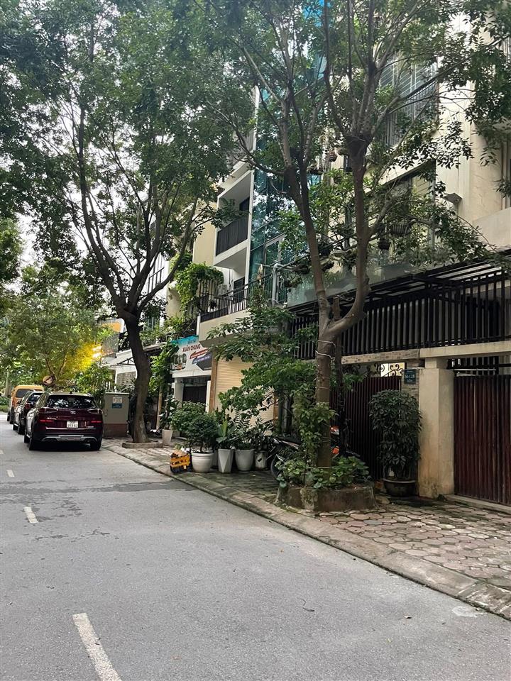 Lk trịnh văn bô 18.5 tỷ 80m 5 tầng mt rộng phân lô vỉa hè ôtô tránh kd văn phòng