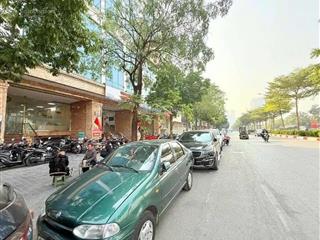 Mặt phố trần thái tông  67 tỷ  lô góc  150m2 9 tầng  thang máy  phân lô  vỉa hè  ô tô tránh