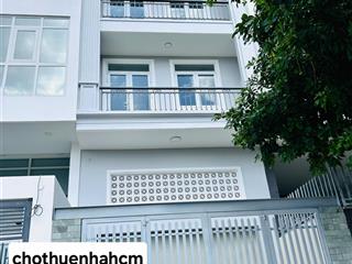 Nhà đường phổ quang 5x25m hầm 4 lầu cho thuê