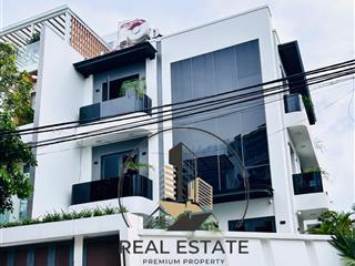 Nhà góc 2 mặt tiền gần khu k300, diện tích 10x18m, trệt 2 lầu cho thuê