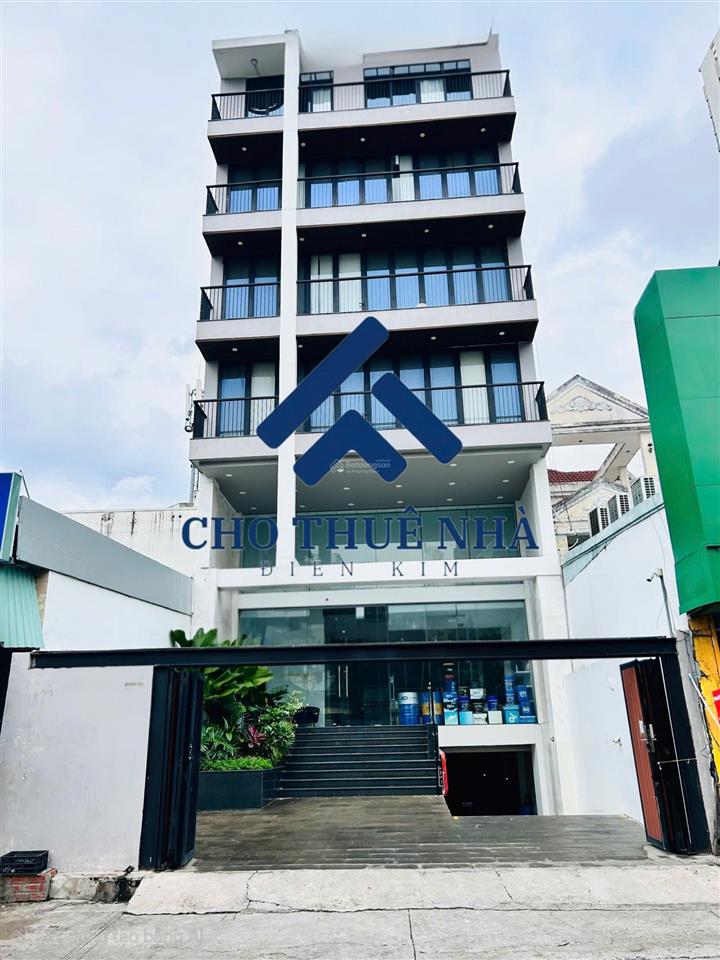 Tòa nhà đường nguyễn đình chiểu, diện tích 10x30m hầm 5 lầu cho thuê