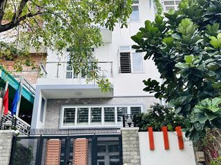 Nhà đường nguyễn văn thủ diện tích 5,5x19m trệt 3 lầu cho thuê