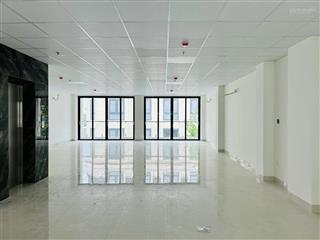 Nhà đường hoa đào 8x18m hầm trệt 3 lầu sàn suốt, cho thuê