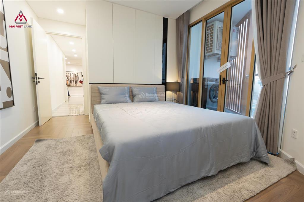 Nhượng suất booking căn 2 ngủ tầng trung the queen 360 giải phóng, rẻ hơn 15% , chiết khấu và quà