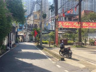 An đào trâu quỳ gia lâm
vùng lõi của gia lâm huyện
cần bán đất đẹp phân lô 50m2 mặt tiền 5,6m