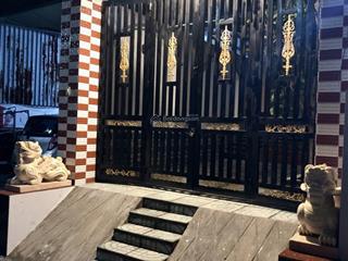 Kẹt tiền bán gấp nhà đẹp (dt đất 175m2) ngay thị trấn tân túc  ubnd huyện bình chánh. giá 8 tỷ