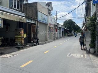 Bán đất, tặng nhà c4  mặt tiền đường nam hoà, pla  107m2  chỉ 9.x tỷ tl ngay ngã tư mk
