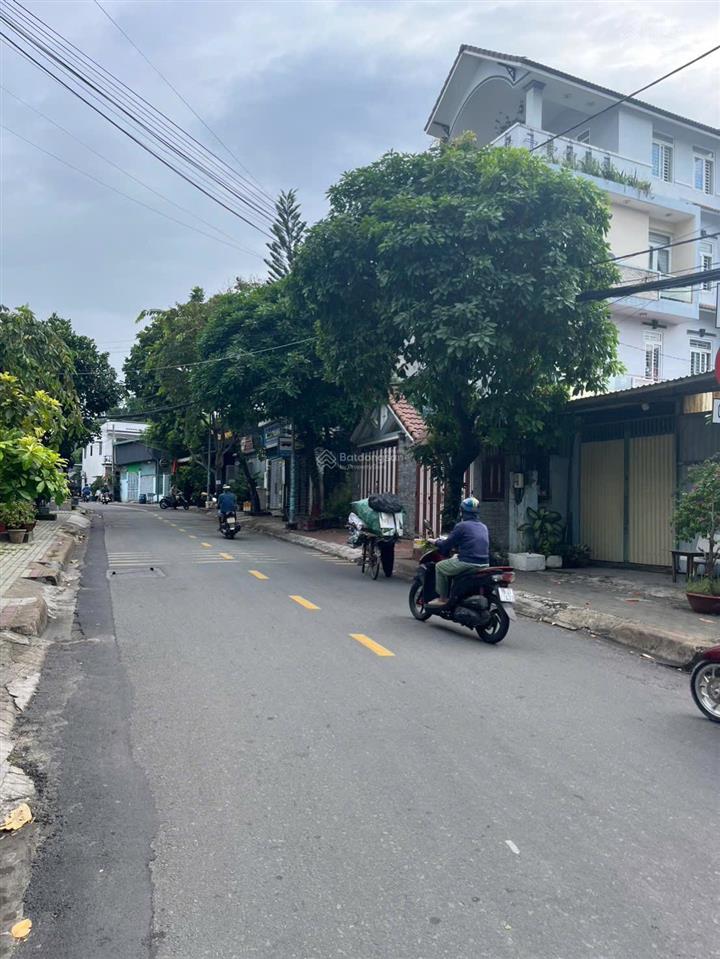 Mặt tiền đường  hiệp phú, q9  104m2, ngang 5m  chỉ 7.x tỷ tl  ngay xa lộ hà nội  ga metro