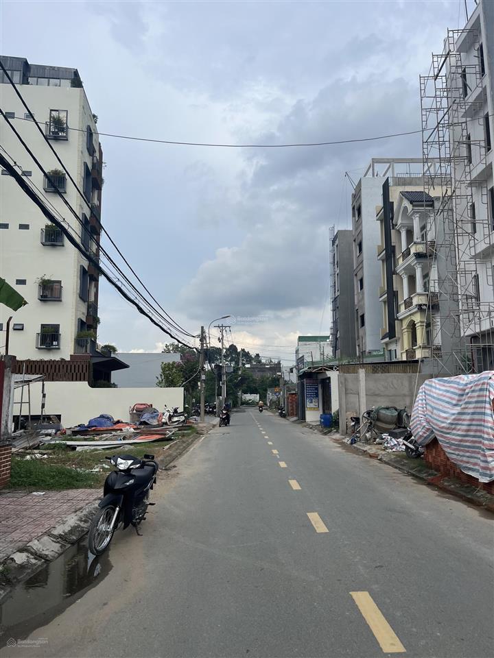 Mặt tiền đường võ văn hát, long trường  136m2, ngang 5m  nở hậu  chỉ hơn 8 tỷ tl