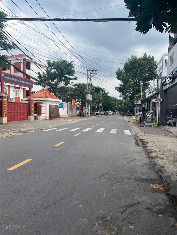 Hiếm  bán đất  mtkd hồ bá phấn, phước long a  210m2 (6 x 35)  hơn 18tỷ tl  ngay xa lộ hà nội