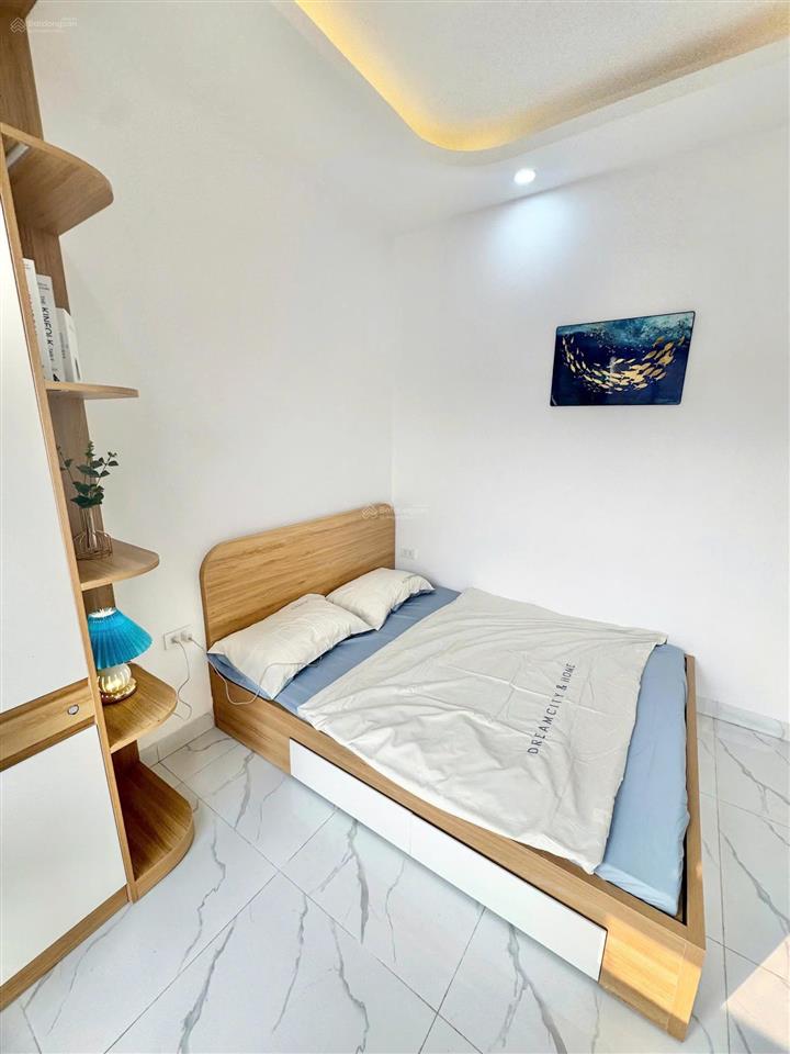 Cho thuê chung cư mini tại 136 cầu diễn hà nội, 4,8 triệu, 25m2 giá ưu đãi, gần ngay mặt đường lớn