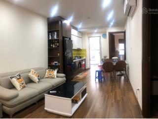 Chính chủ cần bán gấp căn 2 phòng ngủ cc hòa phát 70 nguyễn đức cảnh, sổ hồng, full nội thất