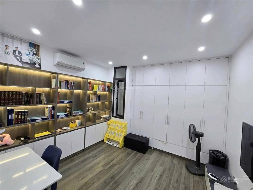 Bán gấp  dv kiến hưng  hà đông  ô tô vào nhà 50m2 x 5 tầng  giá 14.5tỷ đẳng cấp kinh doanh