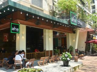 Cho thuê nhà lô góc 20m mặt phố đỗ quang, 100m²x4t, sân vườn, vỉa hè đẹp, thông các phố