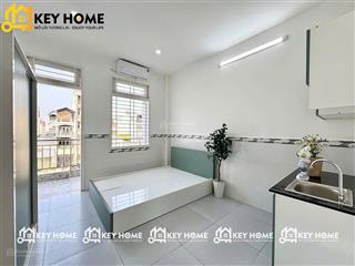 Phòng mới ban công ở 23ng 30m2 đường dương quảng hàm q.gv gần đh văn lang l/h0772 982 *** tư vấn