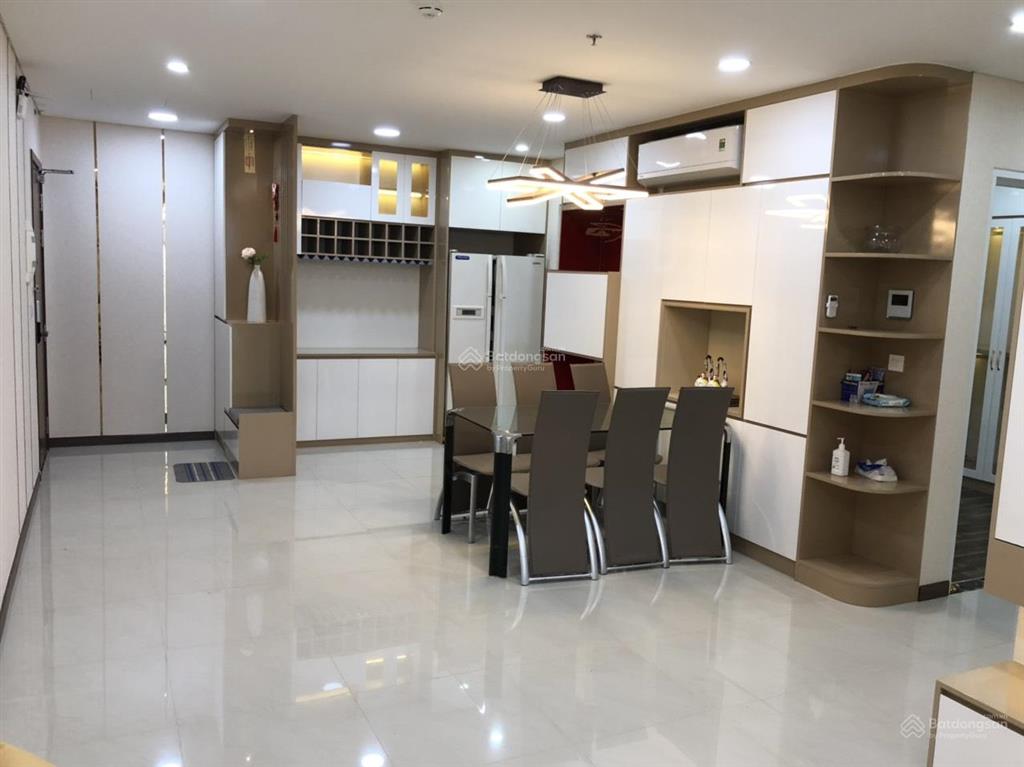 Chủ cần bán căn 3 pn 103 m2, có sổ hồng giá 11 tỷ tại chung cư kingdom 101 334 tô hiến thành, q10
