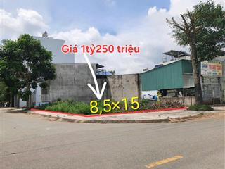 Bán đất 2 mặt tiền ngay tt bình dương. nay thuộc tp hồ chí minh. giáp ql13 tiện di chuyển