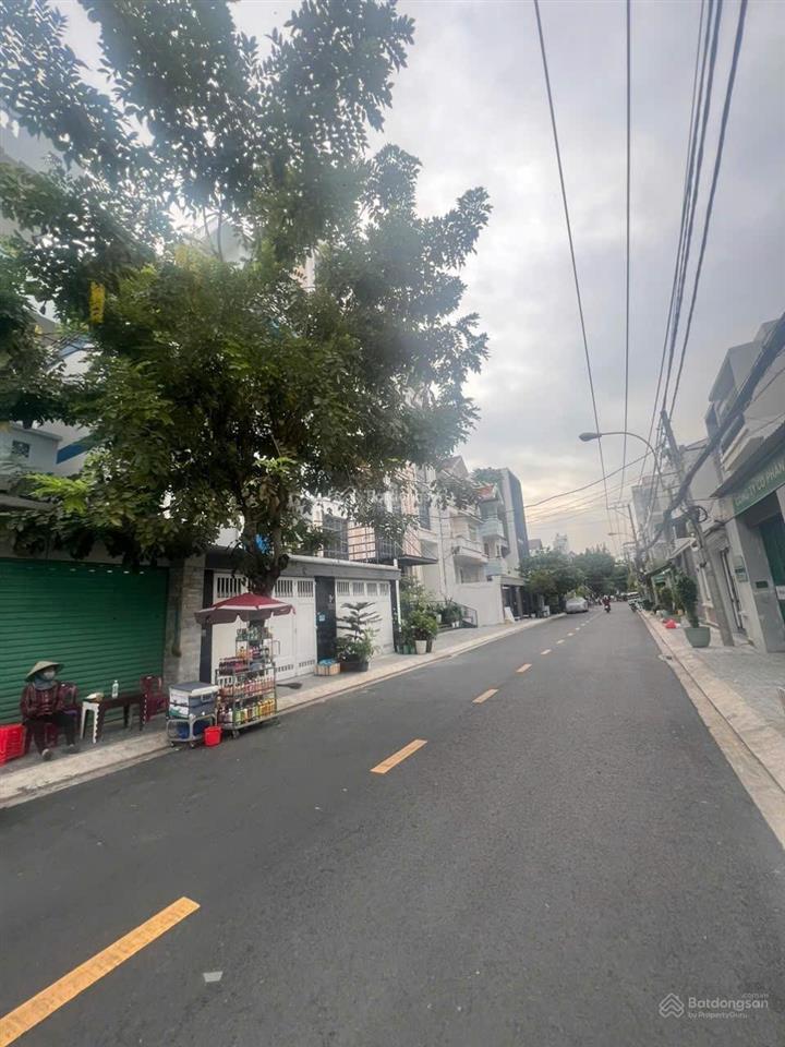 Bán nhà 4x25 m giá 13,8 tỷ đường 39 p bình thuận quận 7