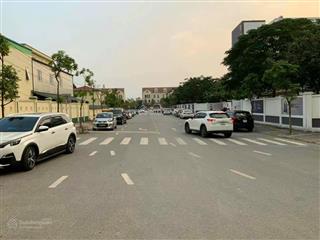 Cần bán gấp nhà 3 tầng 120m2, cạnh cầu vượt an khánh