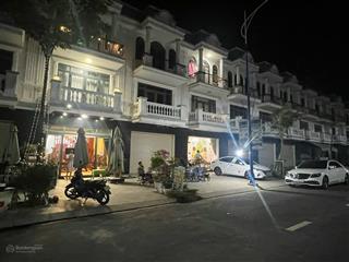 Bán shophouse tại thăng long central city, 3,3 tỷ, 100m2, 3pn, 4wc, chính chủ, hot!