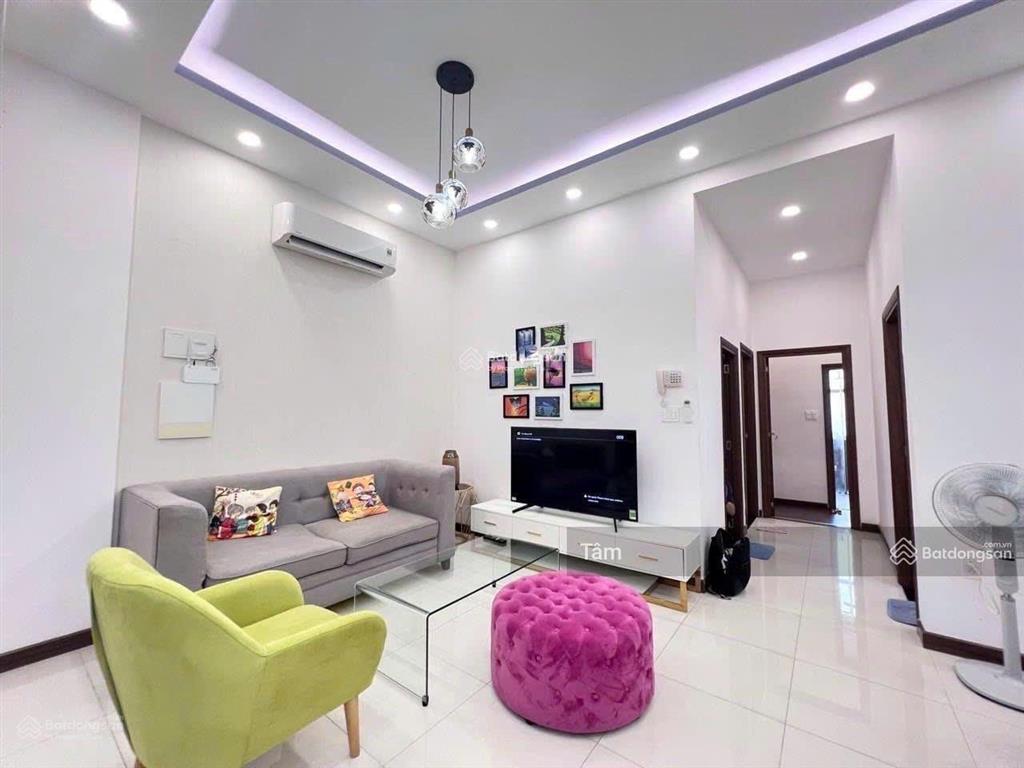 Chính chủ cần bán nhanh cc nguyễn kim q10, dt 68m2, 2pn2wc, giá 1 tỷ 760, nội thất bao mới, shr