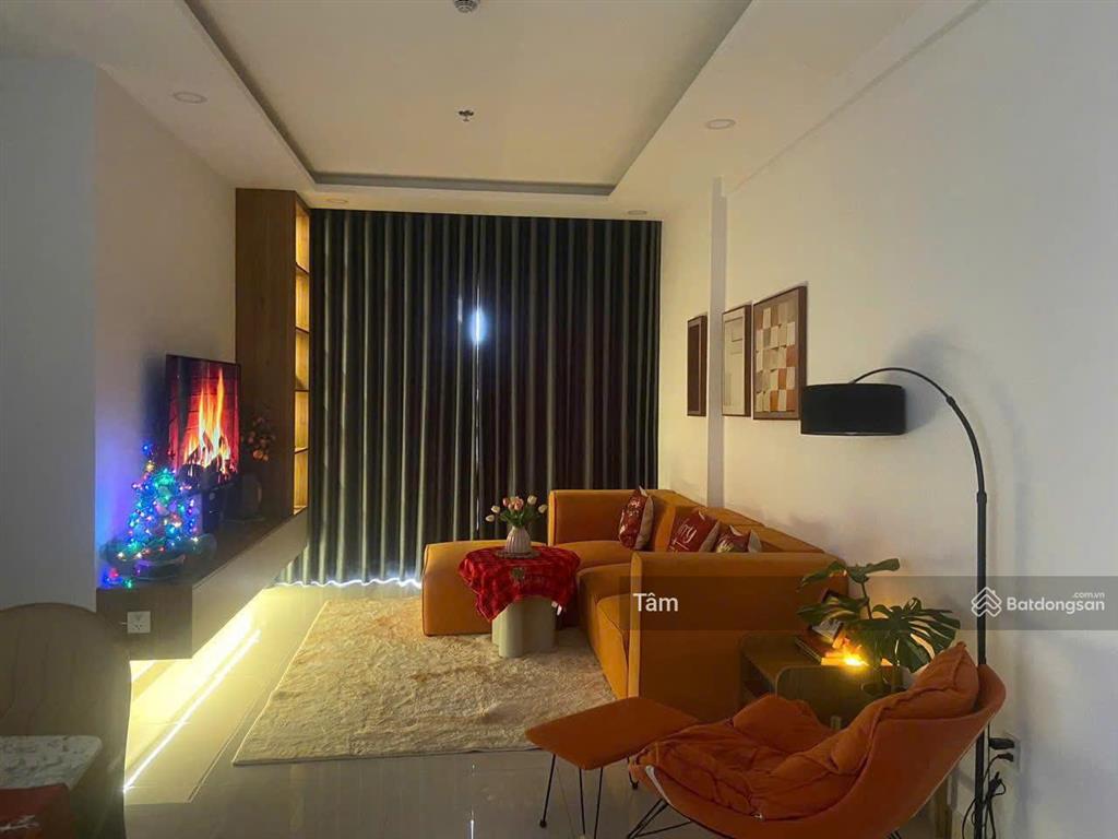 Chủ cần tiền bán gấp cc sơn kỳ 1 q. tân phú, dt 72m2, 2pn 2wc, giá 1 tỷ 690, nội thất tặng, shr