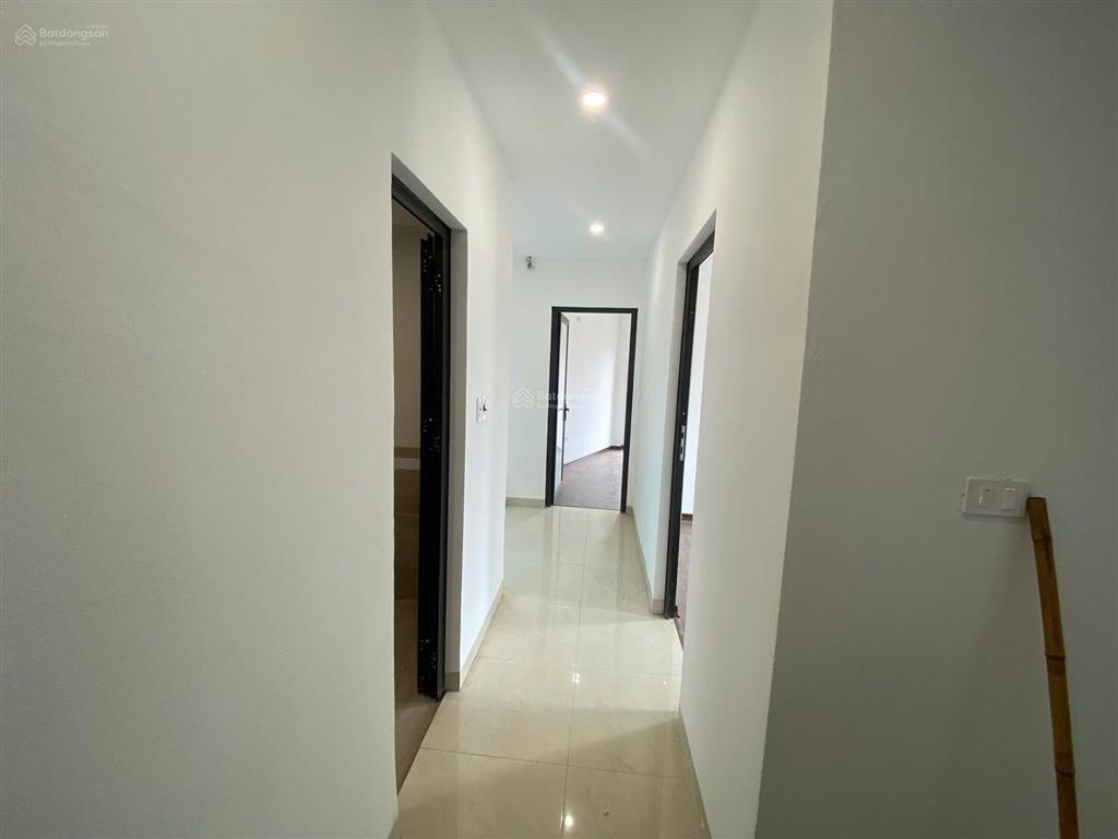 Bán nhà 3,5 tầng mới xây 3 mặt thoáng gara ô tô thôn ba chữ, vân nội, đông anh