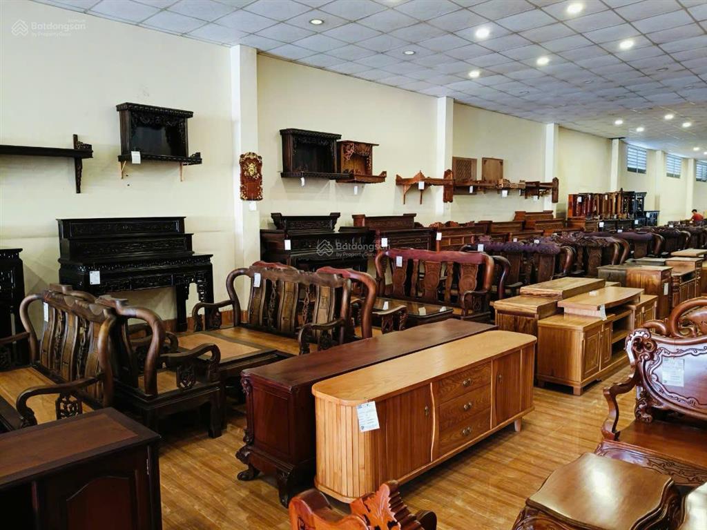 Bán gấp kho, nhà xưởng mặt tiền ql1a tại thị trấn bến lức, diện tích 891m2 có thỏa thuận