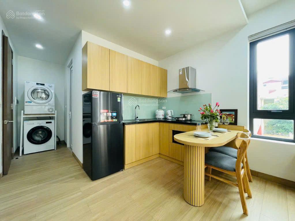 Chính chủ ct căn hộ mới 100%  full nội thất  1pk 1pn ngõ 3m đội cấn ba đình  có thang máy balcon