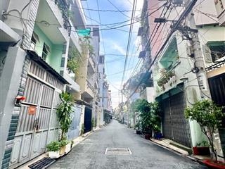Bán gấp nhà huỳnh văn bánh p10  hẻm xe hơi sát mặt tiền  50m2  chỉ 10. x đồng