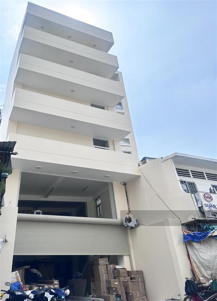 Hạ giá bán nhanh nhà hẻm 2 xe ô tô tránh nhau đường cmt8,quận 3 7x19m hầm 5t có tm chốt 30 tỷ