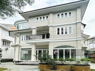 Bán biệt thự đường thành thái, quận 10 11x25m  nhà 3 tầng mới đẹp  hđt 100trđ  giá 42 tỷ