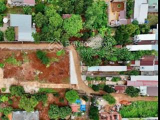 Ông anh đi mỹ định cư ra gấp lô 10x32m sổ riêng thổ cư