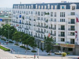 Toà nhà 8 tầng, thông sàn , thang máy, pccc chuẩn, sổ đỏ chính chủ