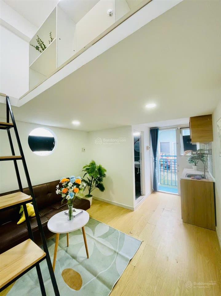 Cho thuê căn phòng view sài gòn cực đẹp gác bancol kế rmit, him lam, sunrise city, quận 7 kế quận 4