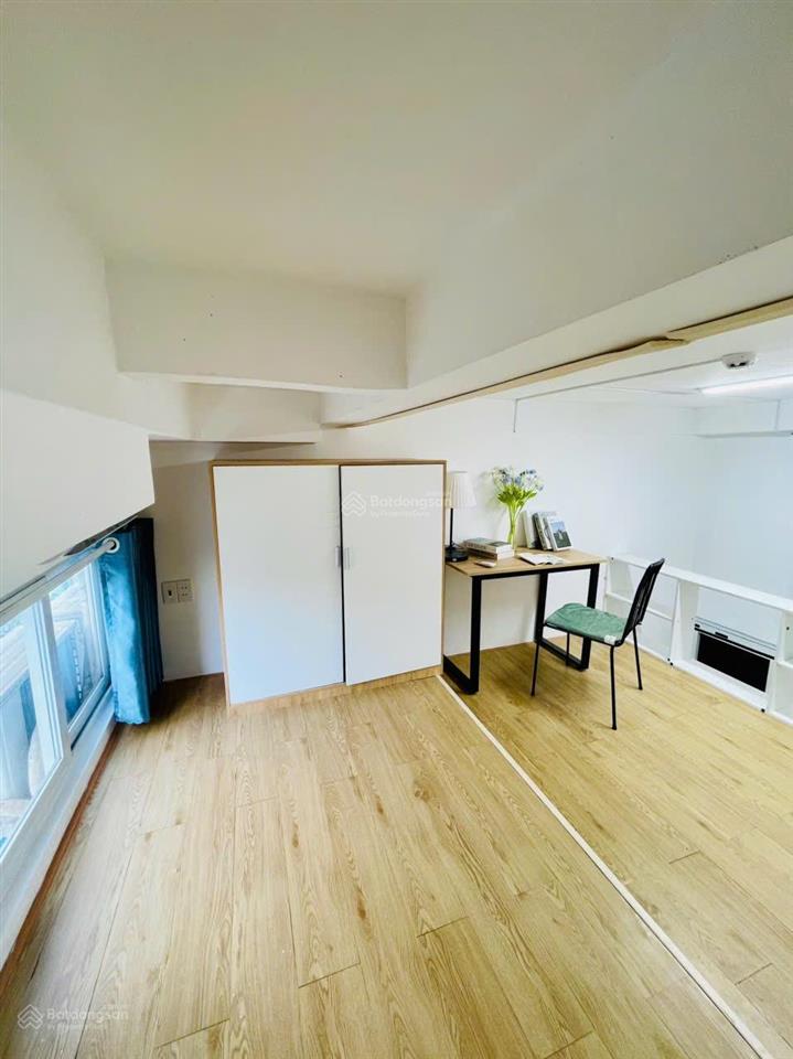 Cho thuê căn phòng view sài gòn cực đẹp gác bancol kế rmit, him lam, sunrise city, quận 7 kế quận 4
