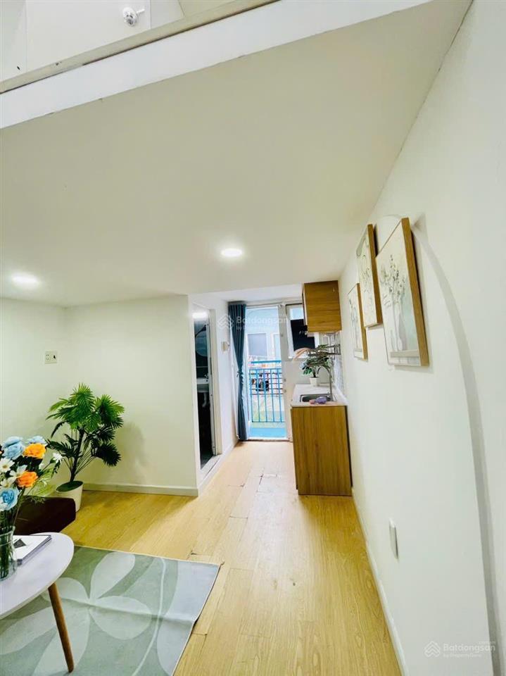 Cho thuê căn phòng view sài gòn cực đẹp gác bancol kế rmit, him lam, sunrise city, quận 7 kế quận 4