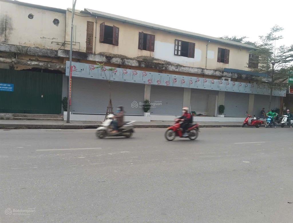 Cho thuê cửa hàng phố lê duẩn siêu hót nhất đối diện bộ công an. dt 80m2 mt 13m vị trí vàng