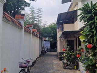 Bán gấp biệt thự khu vip tp.thủ đức chỉ 80tr/m2, cách thảo điền 5km, dt gần 1000m2 (17 x50) giá tốt