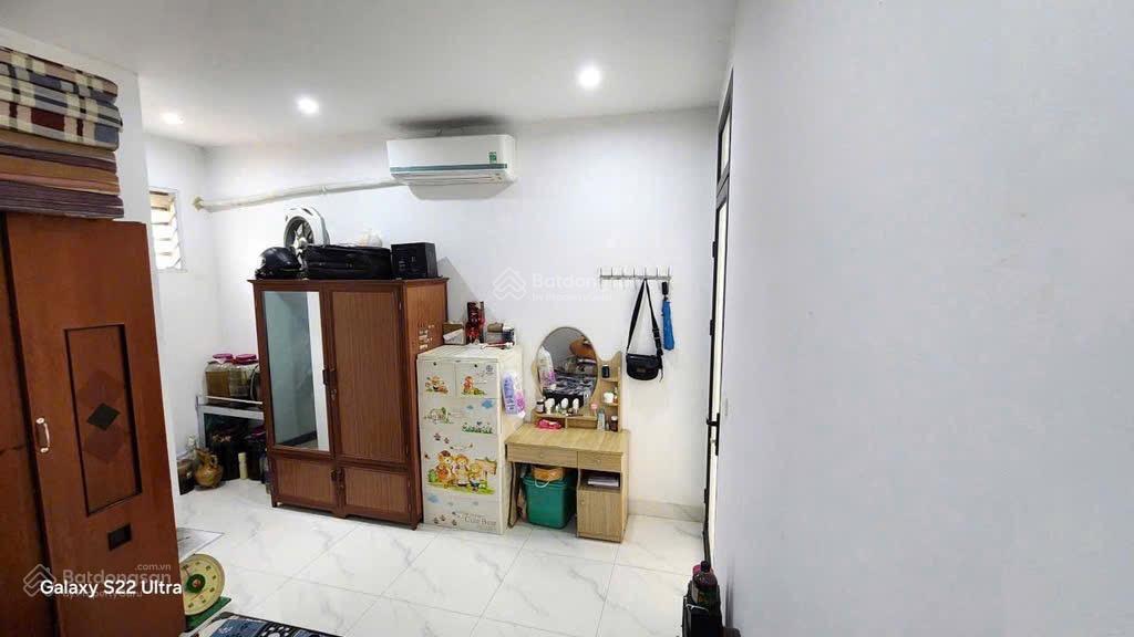 Bán nhà xuân la chỉ 3.5 tỷ có ngay 33m2, mặt tiền 6m, 3 tầng, cách 1 nhà ra ô tô