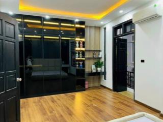 Cần bán gấp nhà cầu giấy 5 tầng, mặt tiền 5.8m, giá nhỉnh 9 tỷ