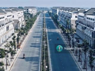Vị trí siêu đắc địa cơ hội nhân 3 tài sản duy nhất 1 lô mặt tiền ngay vingroup chỉ 50m. full thổ cư