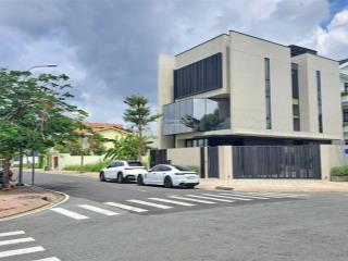 Lô góc view công viên 15x22m khu biệt thự ven sông cạnh nine south, kề q7