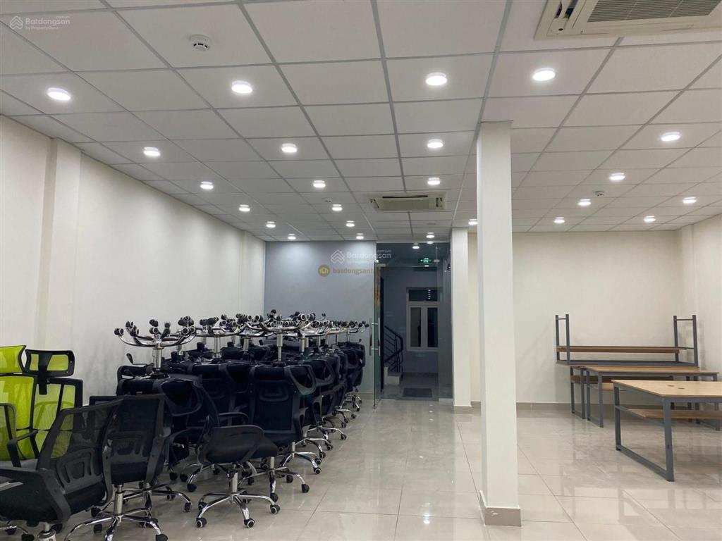 Tòa nhà 2 mặt tiền 7 tầng nguyễn thái sơn . p4 gò vấp.dt 7,5 x26. hdt 120 triệu. giá 28ty tl